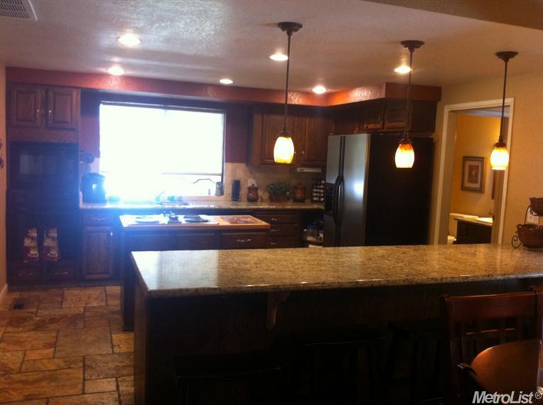 3928 Crocus Dr, Modesto, CA 95356 photo 5