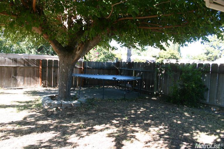 2695 E Canal Dr, Turlock, CA 95380 photo 4