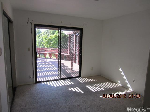 6124 Templeton Dr, Carmichael, CA 95608 photo 9