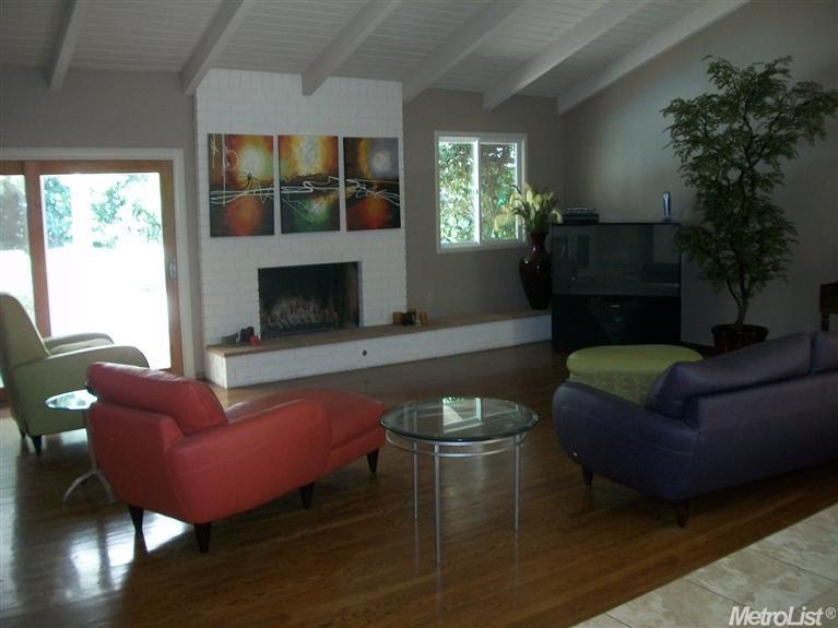 1237 Macaulay Cir, Carmichael, CA 95608 photo 4