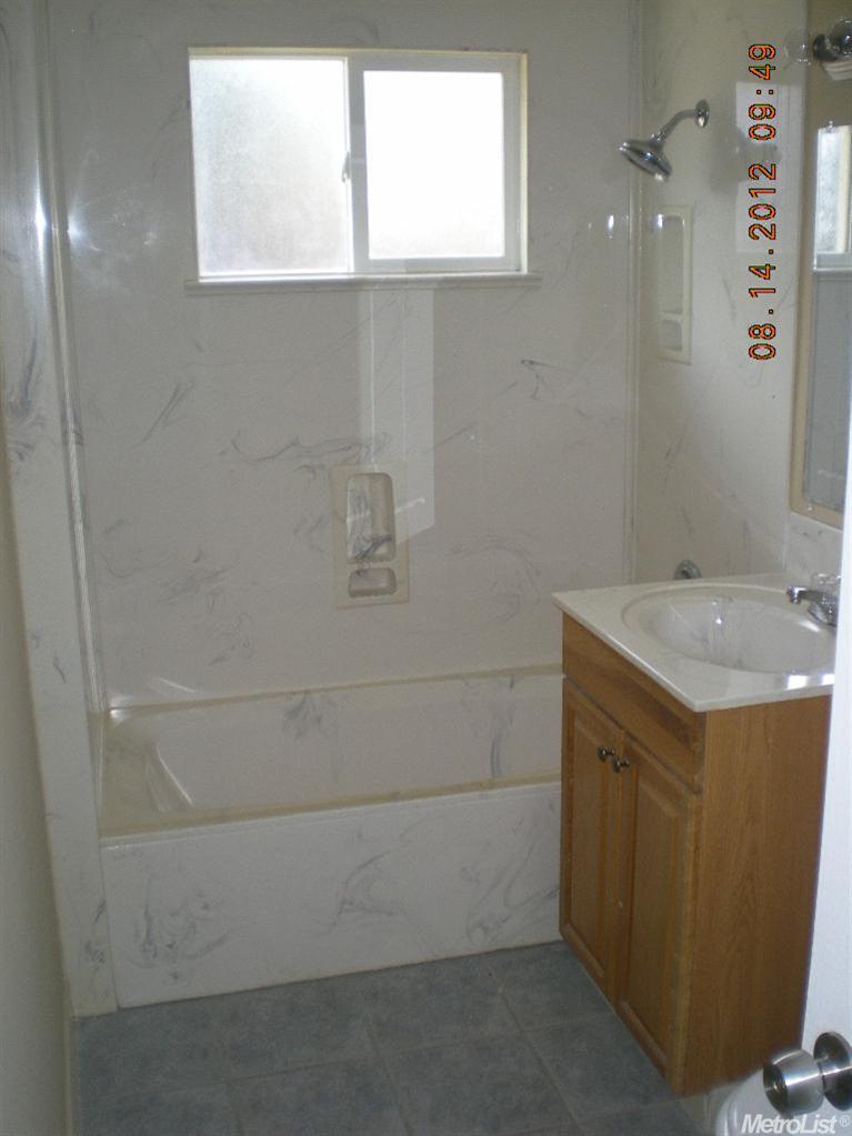 1006 Elm Ave, Modesto, CA 95351 photo 7