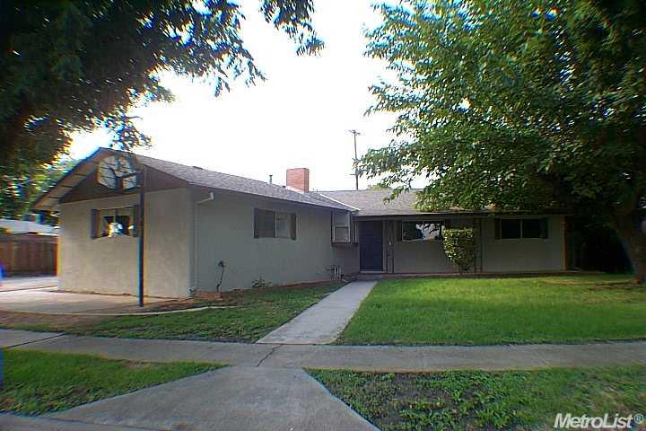 1006 Elm Ave, Modesto, CA 95351 photo 1
