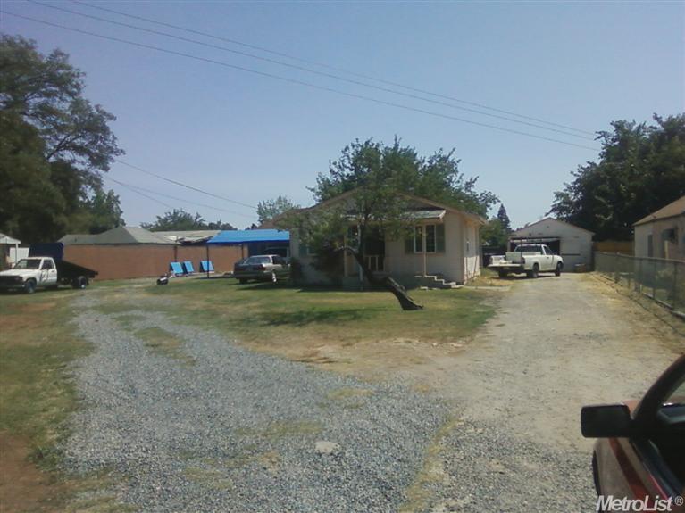 832 Bell Ave, Sacramento, CA 95838 photo 1
