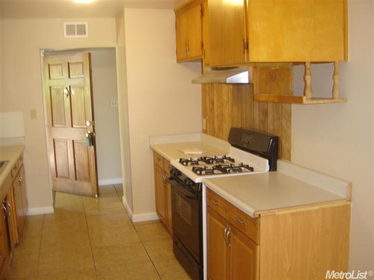 1706 Gold Ct, Modesto, CA 95351 photo 3
