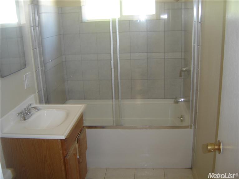 1706 Gold Ct, Modesto, CA 95351 photo 7