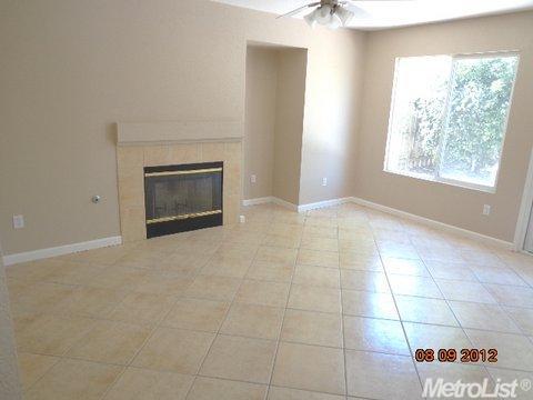 13717 Flagstone St, Lathrop, CA 95330 photo 6