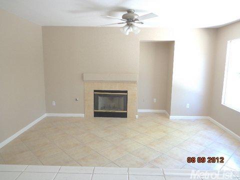 13717 Flagstone St, Lathrop, CA 95330 photo 8