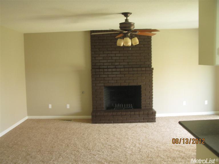 1513 Keating Ct, Ceres, CA 95307 photo 3