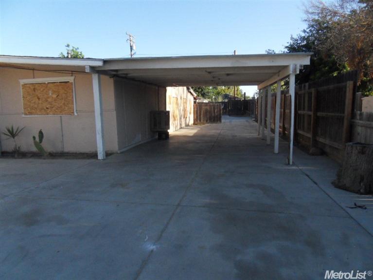 1629 Holm Ave, Modesto, CA 95351 photo 2