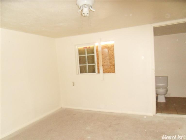 1629 Holm Ave, Modesto, CA 95351 photo 8