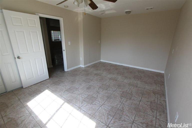 1901 Tucson Ave, Modesto, CA 95358 photo 6