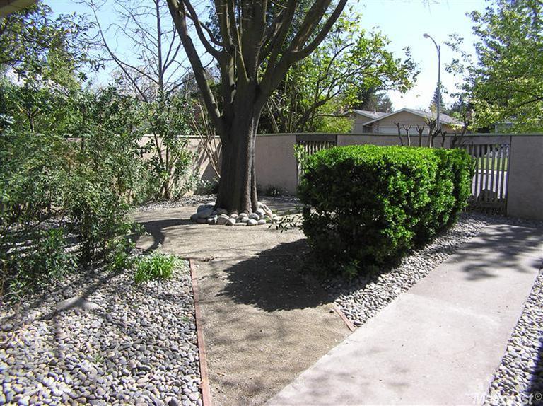 2729 Ganges Pl, Davis, CA 95616 photo 4