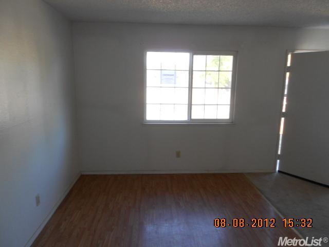 2809 5th St, Hughson, CA 95326 photo 3