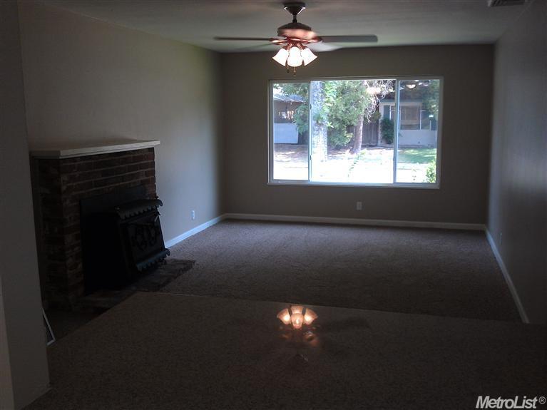 1413 Lorainne Ave, Modesto, CA 95350 photo 4