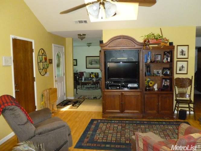 1844 Innsbrook Dr, Modesto, CA 95350 photo 5