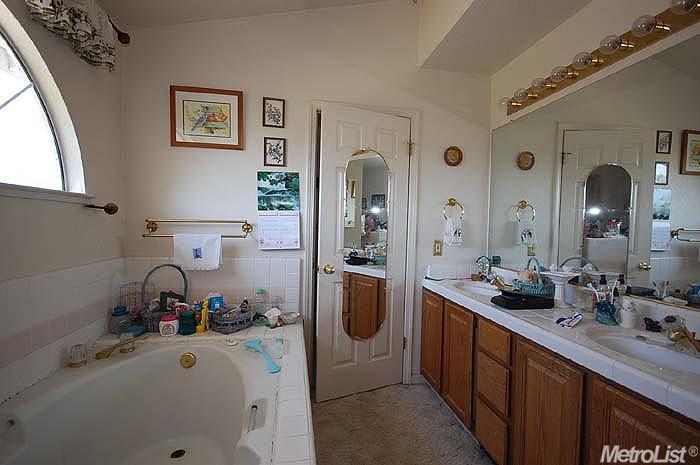 808 Sauceda Ct, Modesto, CA 95351 photo 19