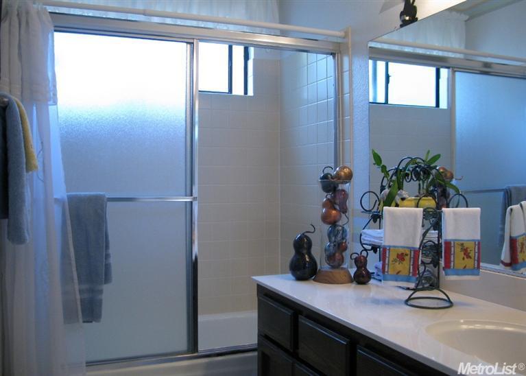 4954 Kurz Cir, Carmichael, CA 95608 photo 12