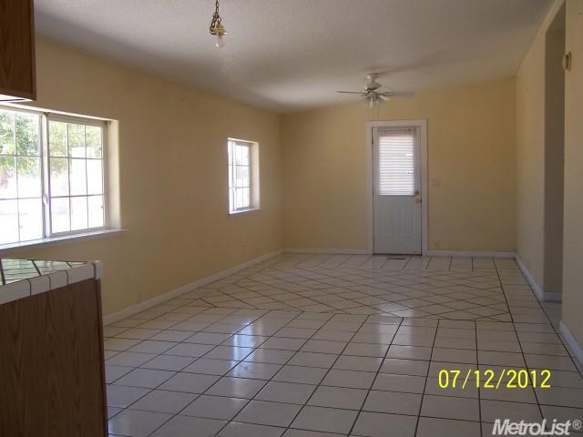 14201 E Collier Rd, Acampo, CA 95220 photo 5