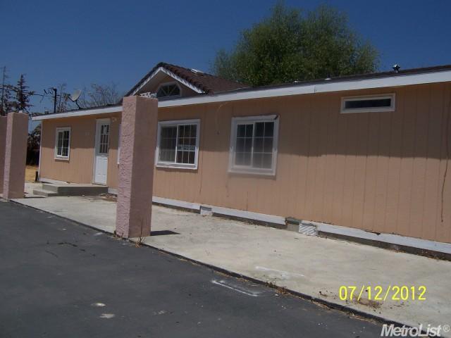 14201 E Collier Rd, Acampo, CA 95220 photo 1
