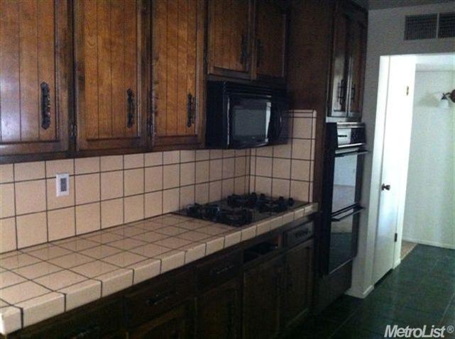 2404 Meadow Rue Dr, Modesto, CA 95355 photo 5