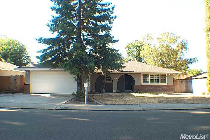 2404 Meadow Rue Dr, Modesto, CA 95355 photo 1
