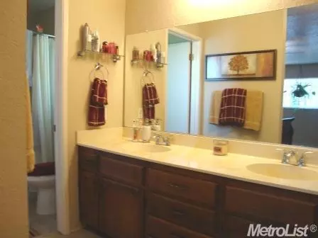 1440 Heather Ct, Manteca, CA 95336 photo 9