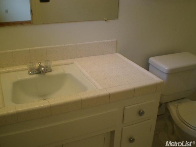2736 Leoleta Way, Carmichael, CA 95608 photo 11
