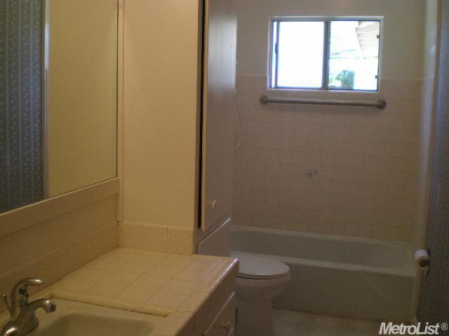 2736 Leoleta Way, Carmichael, CA 95608 photo 10