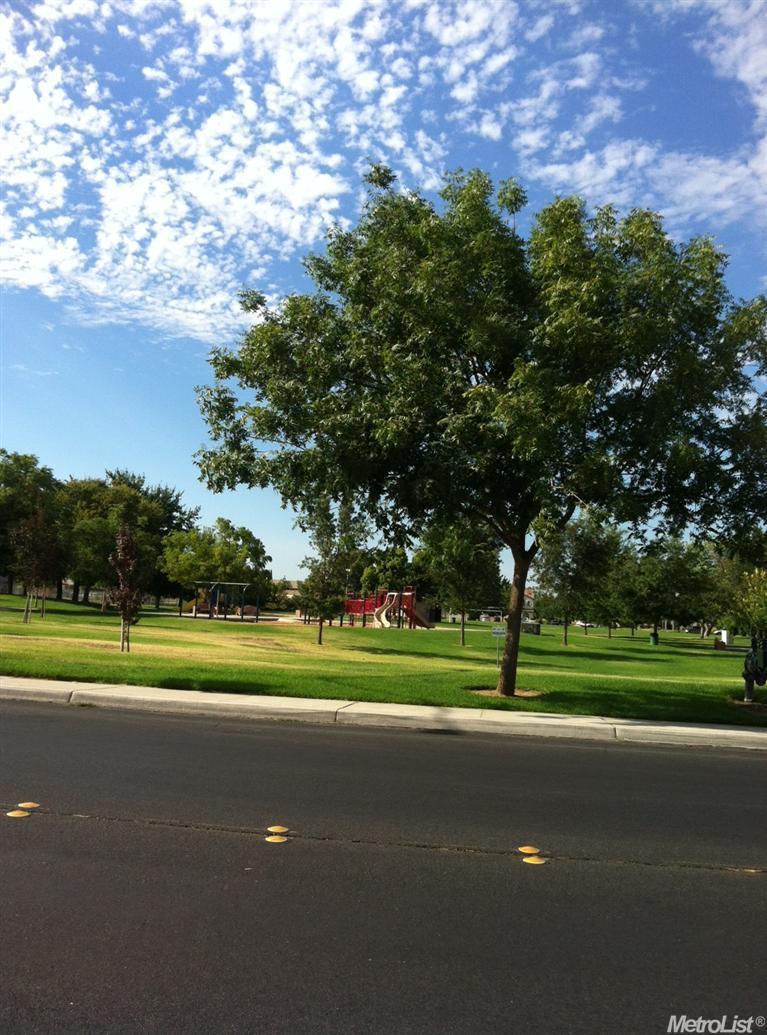 2240 Snyder Ave, Modesto, CA 95356 photo 3