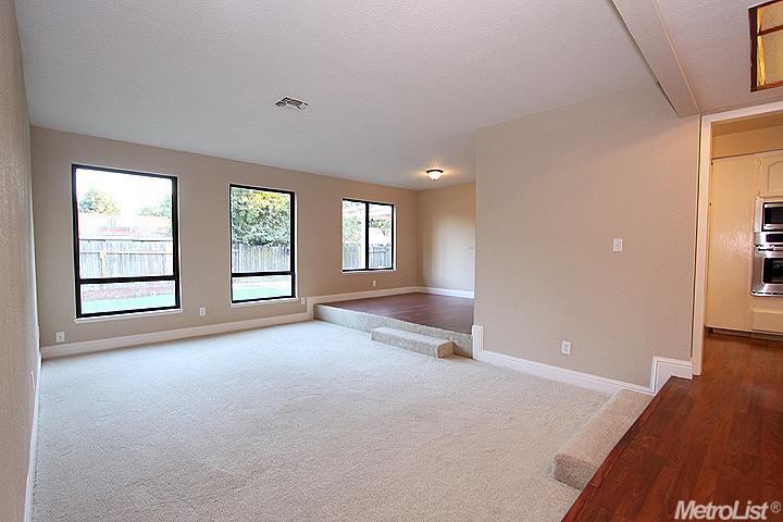 148 Ramon Ct, Galt, CA 95632 photo 2