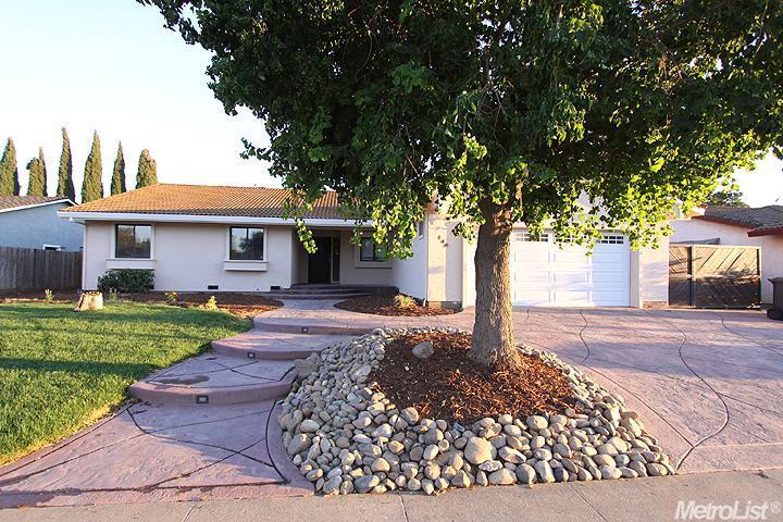 148 Ramon Ct, Galt, CA 95632 photo 1