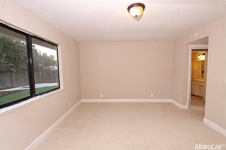 148 Ramon Ct, Galt, CA 95632 photo 17