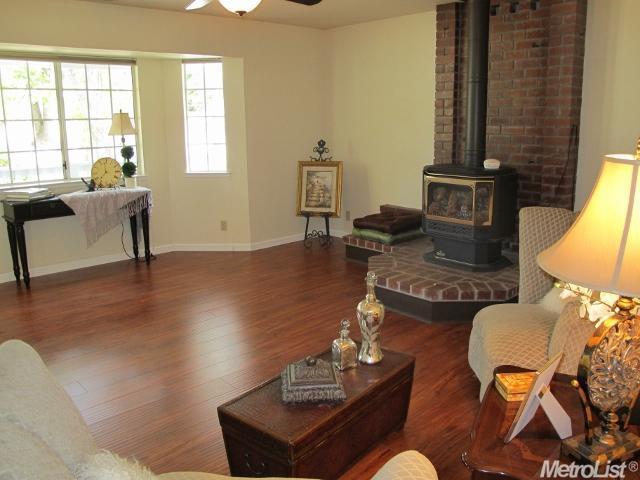 4148 Chestnut Ln, Placerville, CA 95667 photo 5
