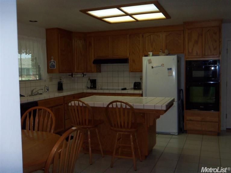792 Corvey Cir, Galt, CA 95632 photo 6