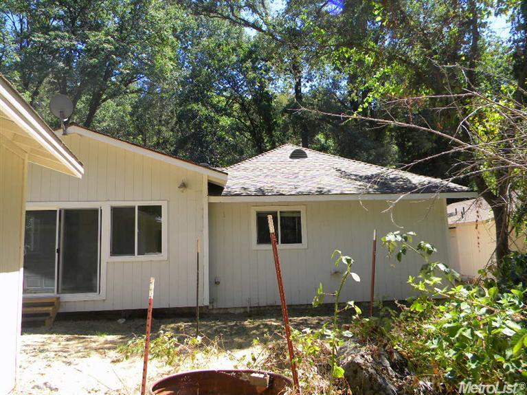 16568 S Creekside Dr, Sonora, CA 95370 photo 2