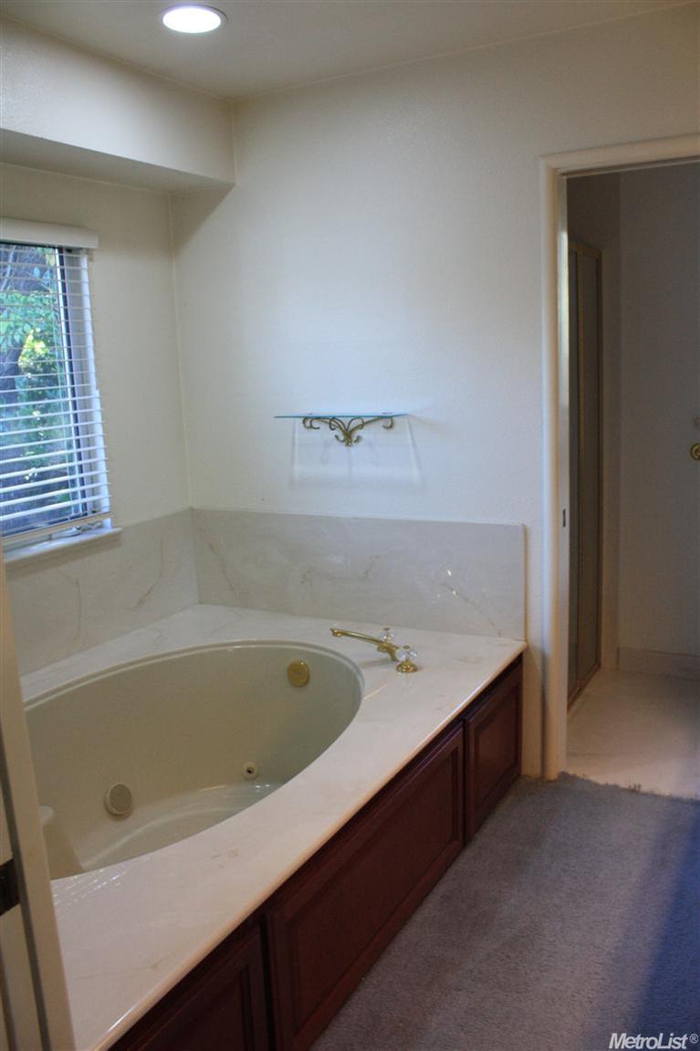 3105 Nottingham Ln, Modesto, CA 95350 photo 16
