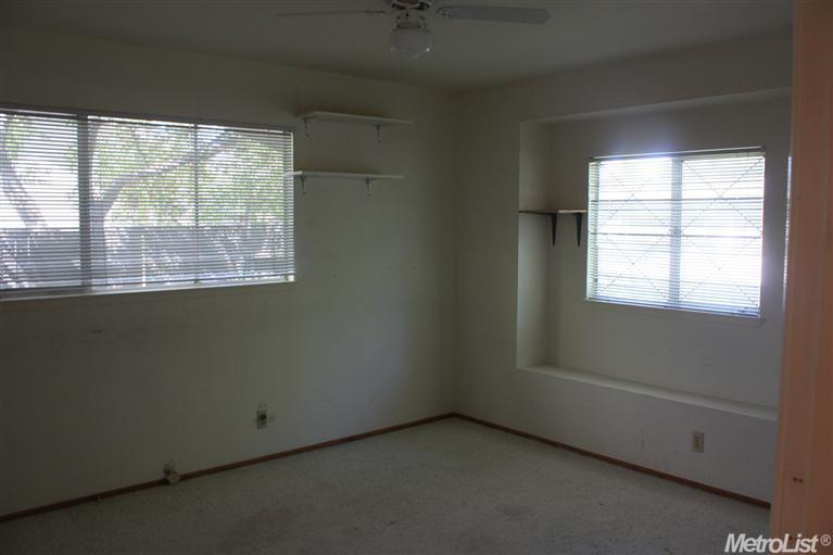 3105 Nottingham Ln, Modesto, CA 95350 photo 11