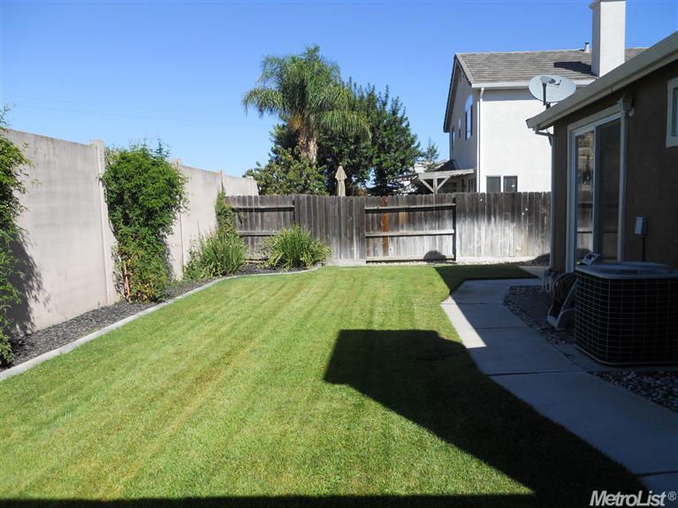 435 S Manley Rd, Ripon, CA 95366 photo 2