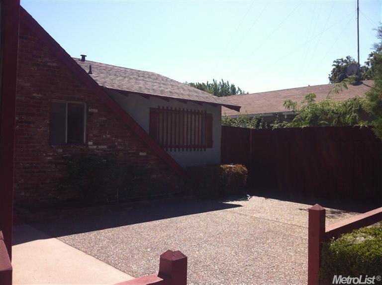 1218 Multnomah Dr, Modesto, CA 95350 photo 5