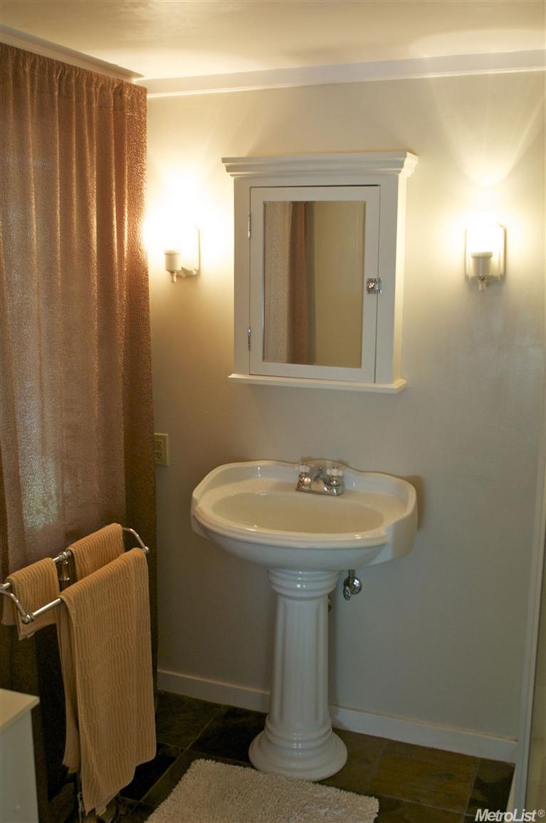 215 Poplar Ave, Modesto, CA 95354 photo 18