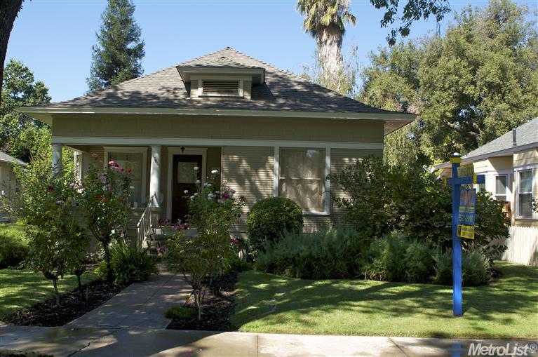 215 Poplar Ave, Modesto, CA 95354 photo 1