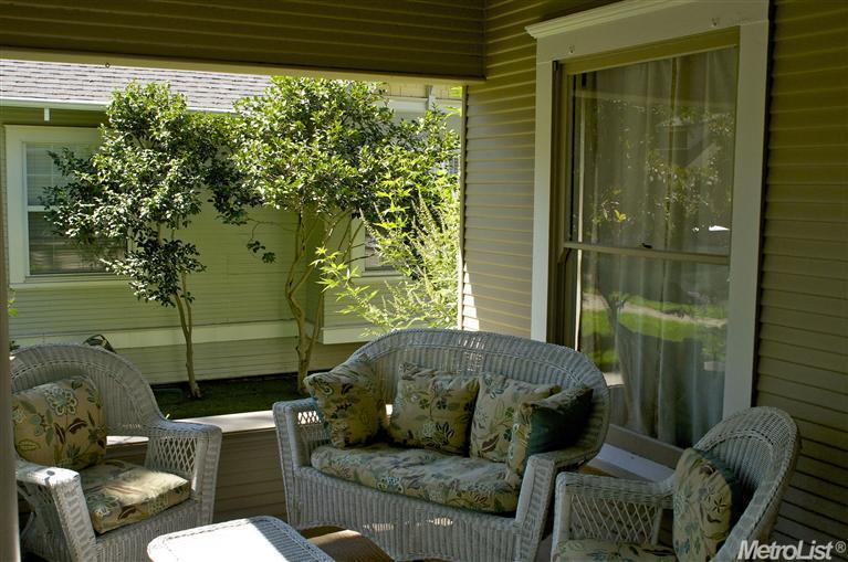 215 Poplar Ave, Modesto, CA 95354 photo 2