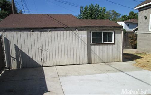 233 S Lee Ave, Lodi, CA 95240 photo 16