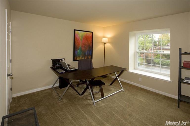 4613 Hixon Cir, Carmichael, CA 95608 photo 8