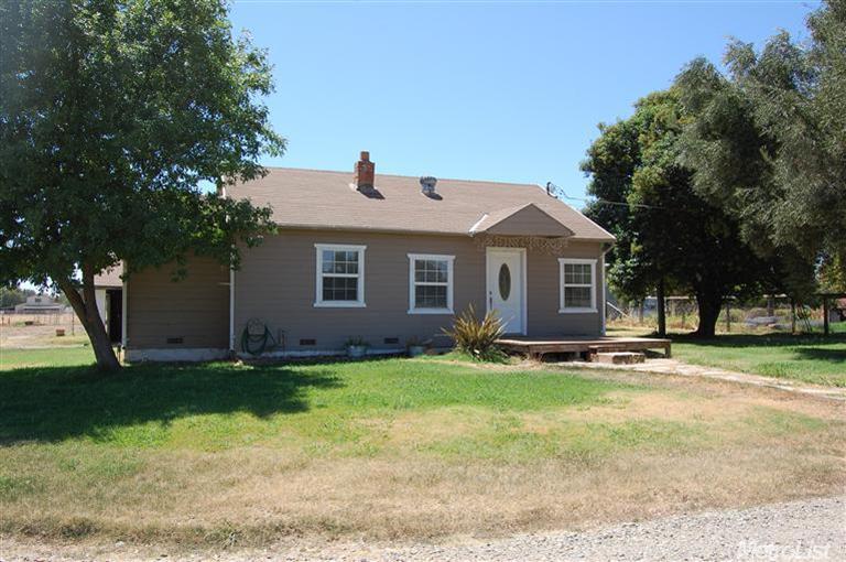 8311 Dillard Rd, Wilton, CA 95693 photo 1