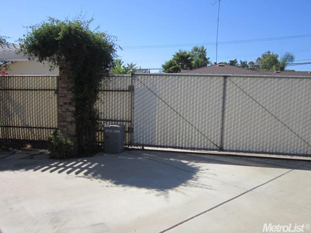 330 Hanover Ave, Turlock, CA 95382 photo 23