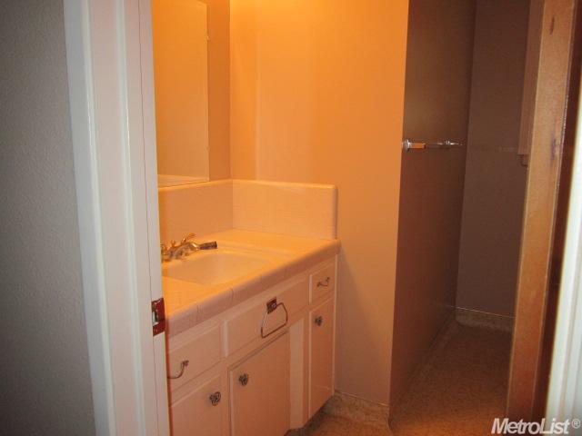 330 Hanover Ave, Turlock, CA 95382 photo 9