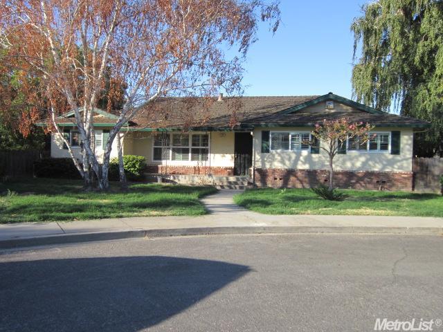 330 Hanover Ave, Turlock, CA 95382 photo 1