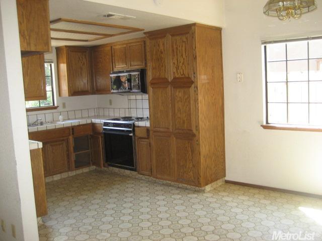 3712 Corrine Ln, Modesto, CA 95356 photo 3
