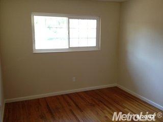 323 Granada Way, Tracy, CA 95376 photo 4